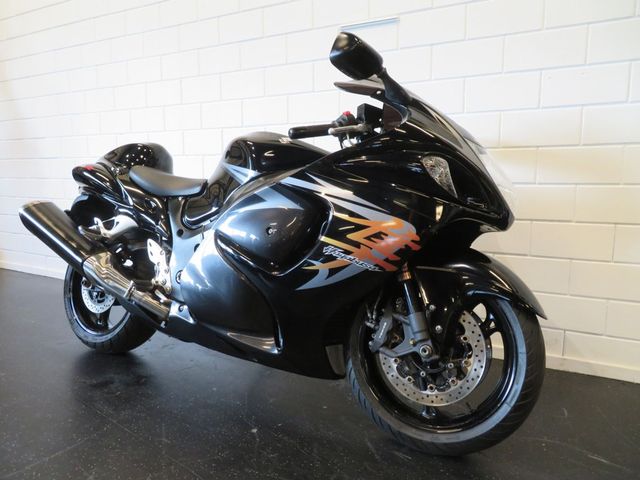 suzuki - gsx-r-1300-hayabusa