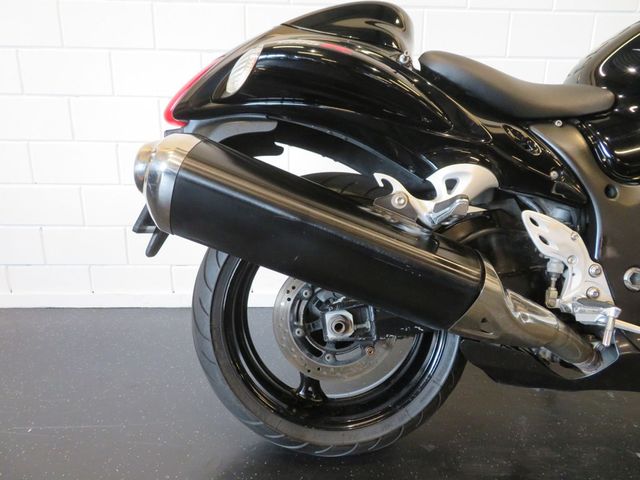 suzuki - gsx-r-1300-hayabusa