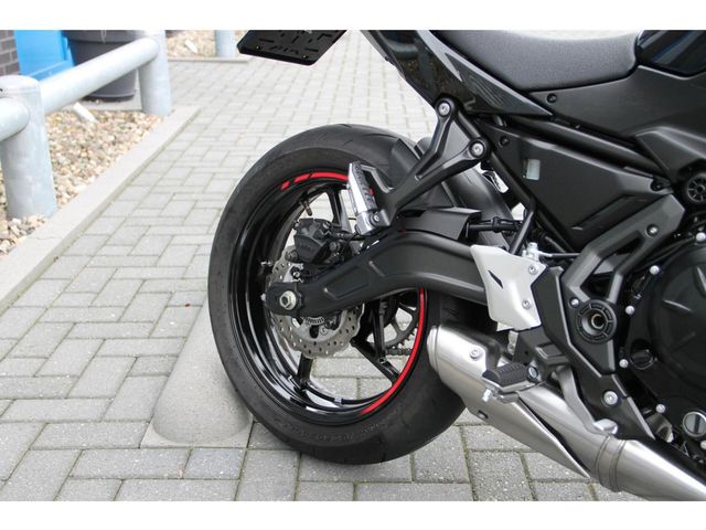 kawasaki - z650