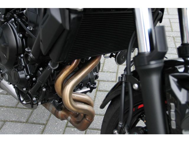 kawasaki - z650