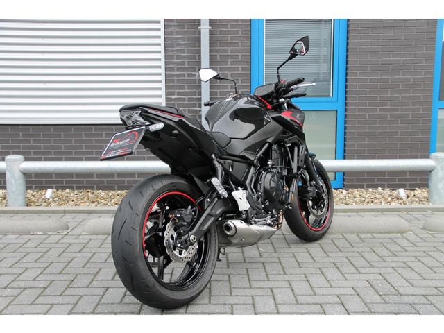 kawasaki - z650
