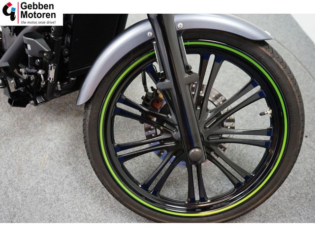 kawasaki - vn-900-custom