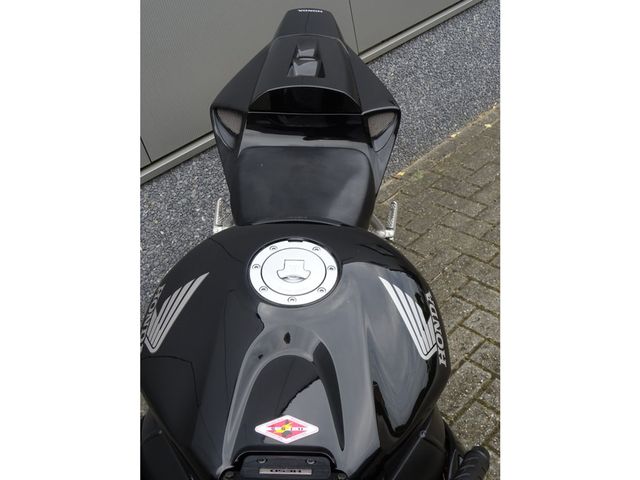 honda - cbr-1000-rr-fireblade
