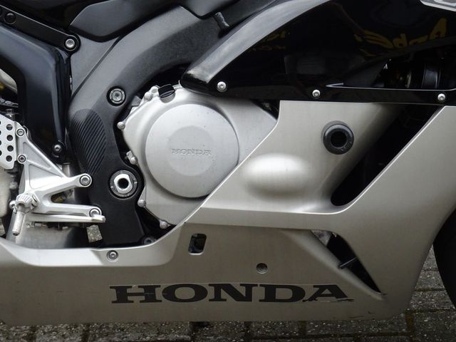 honda - cbr-1000-rr-fireblade