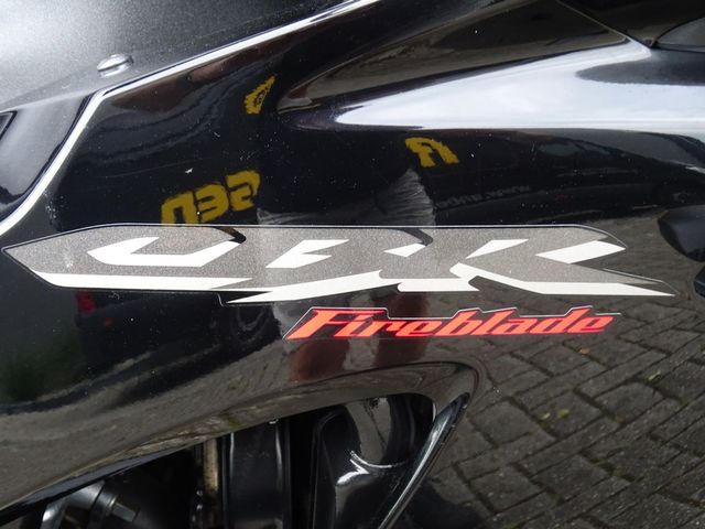honda - cbr-1000-rr-fireblade