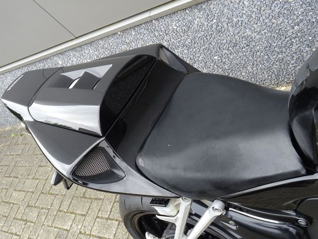 honda - cbr-1000-rr-fireblade