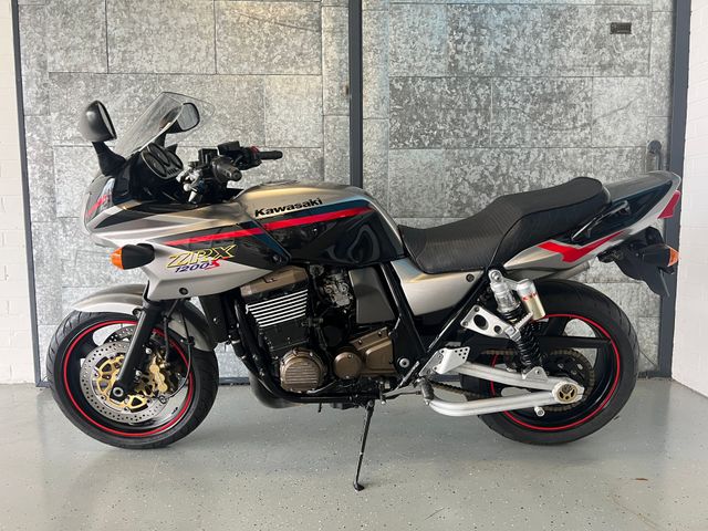 kawasaki - zrx-1200-s