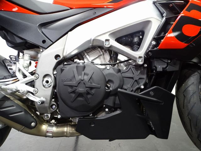 aprilia - tuono-v4-1100