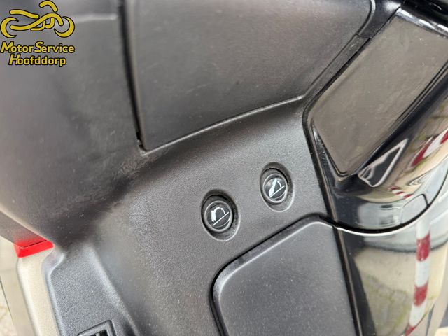 peugeot - metropolis-sw