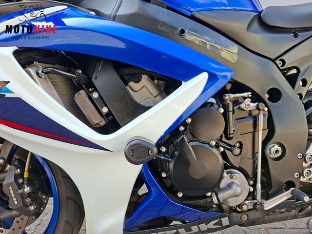 suzuki - gsx-r-600