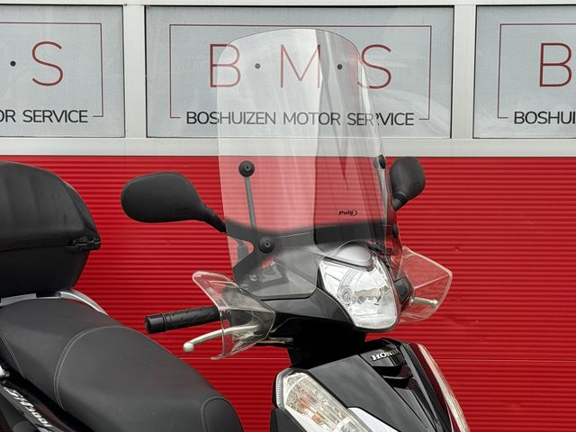 honda - sh-300i---abs