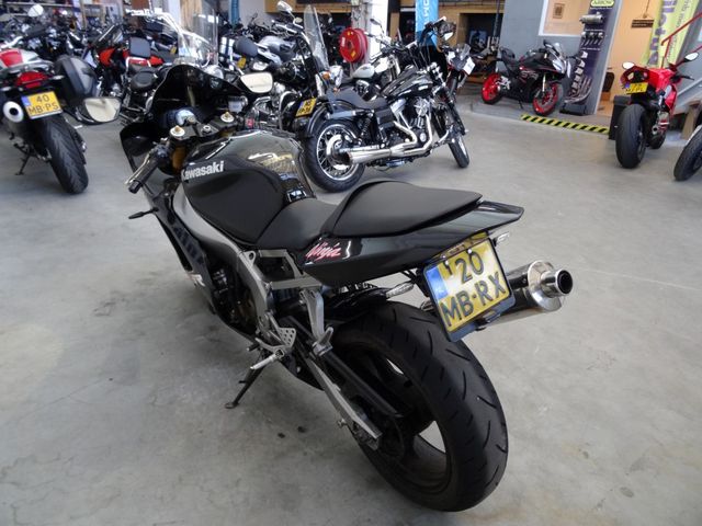 kawasaki - zx-6r-ninja