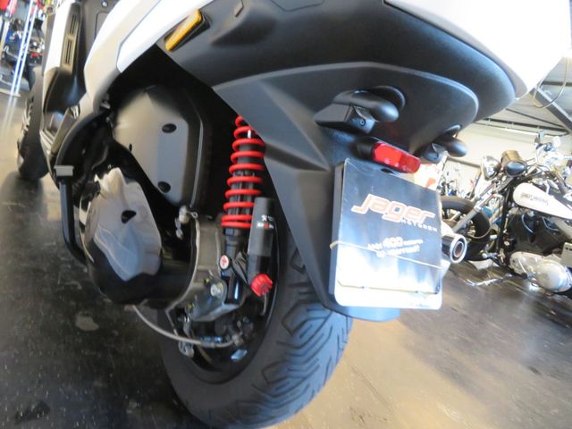 peugeot - metropolis-rs