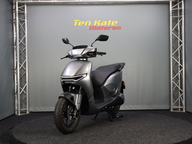 honda - cuv-e