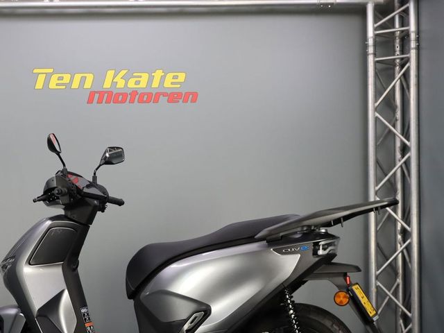 honda - cuv-e