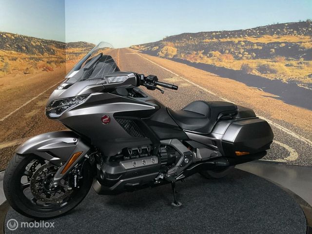 honda - gl-1800-goldwing