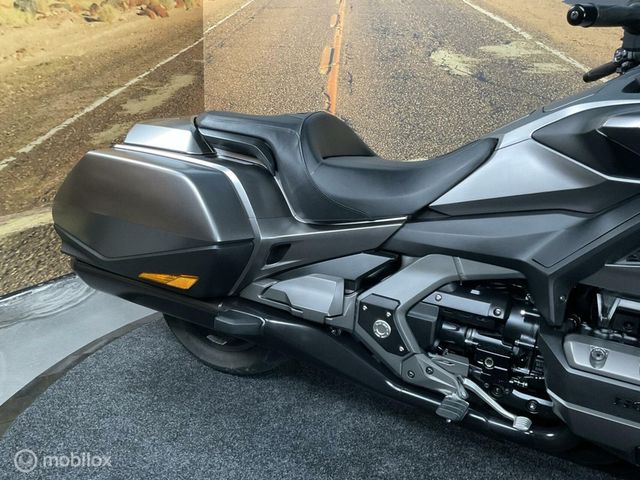 honda - gl-1800-goldwing