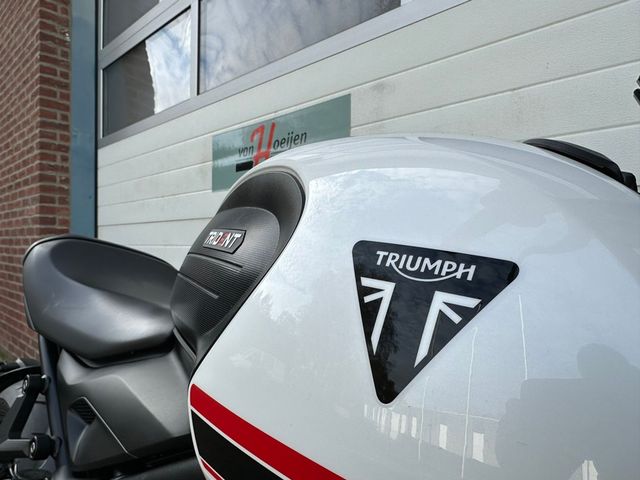 triumph - trident-660