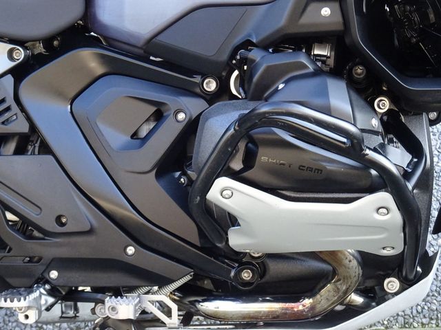 bmw - r-1300-gs-adventure