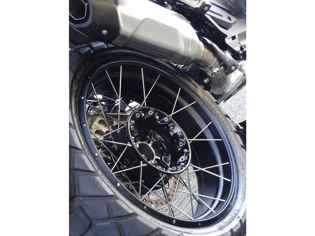 bmw - r-1300-gs-adventure