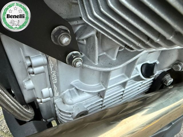 moto-guzzi - breva-1200-abs