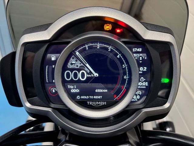 triumph - scrambler-1200-xe