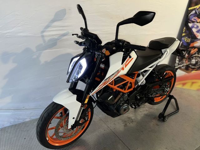 ktm - 390-duke