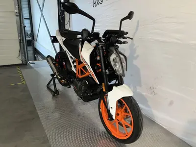 KTM 390 DUKE – foto 2