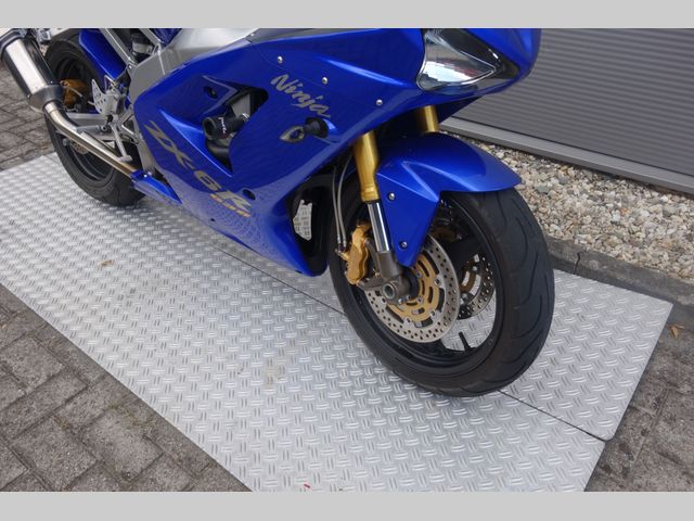 kawasaki - zx-6r-ninja