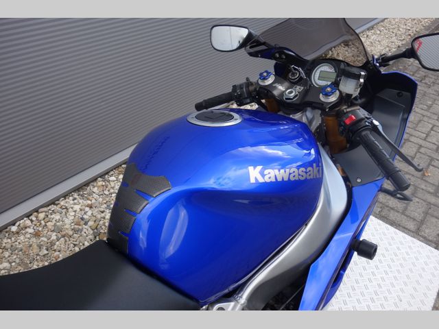 kawasaki - zx-6r-ninja