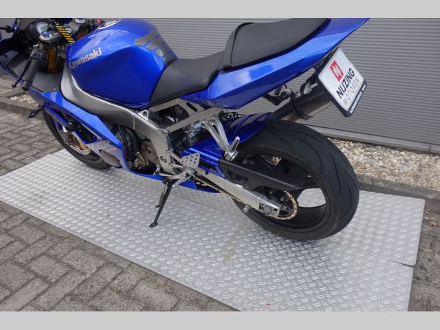 kawasaki - zx-6r-ninja