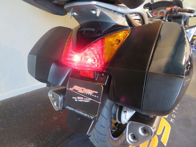 honda - st-1300-pan-european