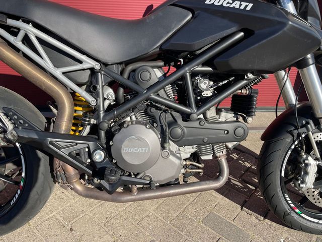 ducati - hypermotard-796
