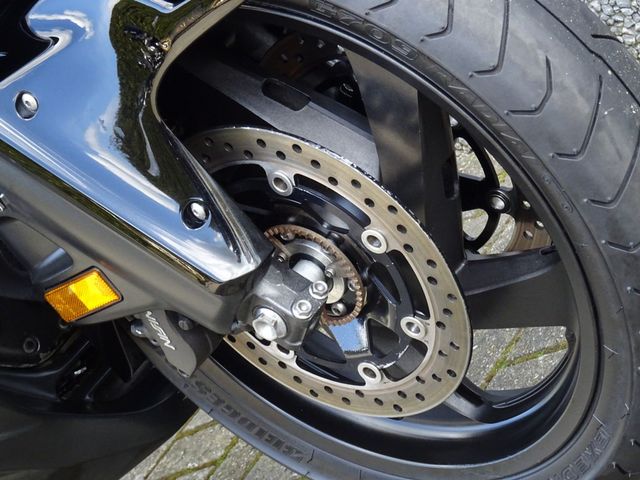 honda - gl-1800-goldwing-f6b