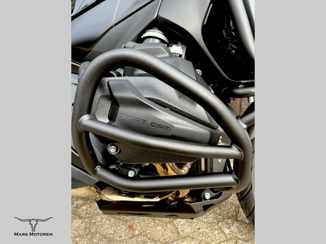 bmw - r-1300-gs-triple-black