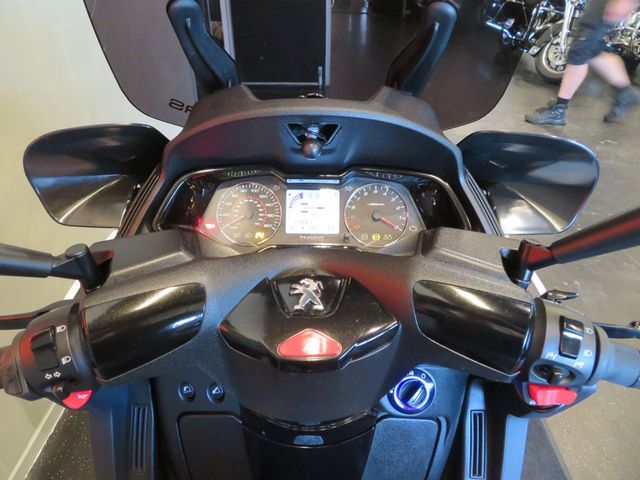 peugeot - metropolis-400