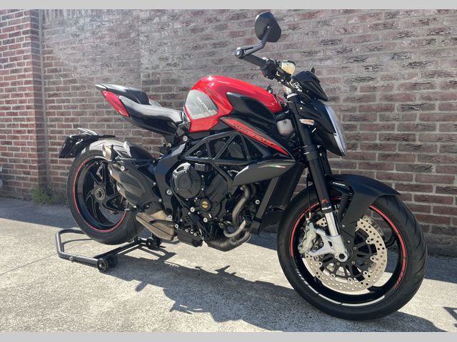mv-agusta - brutale-800