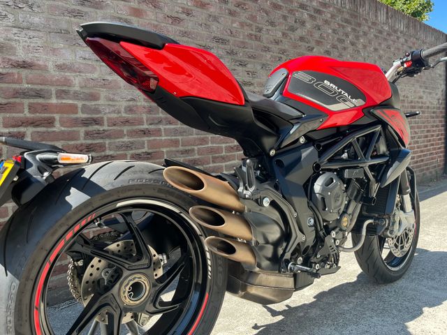 mv-agusta - brutale-800