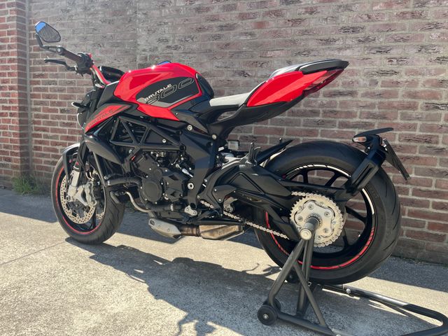 mv-agusta - brutale-800
