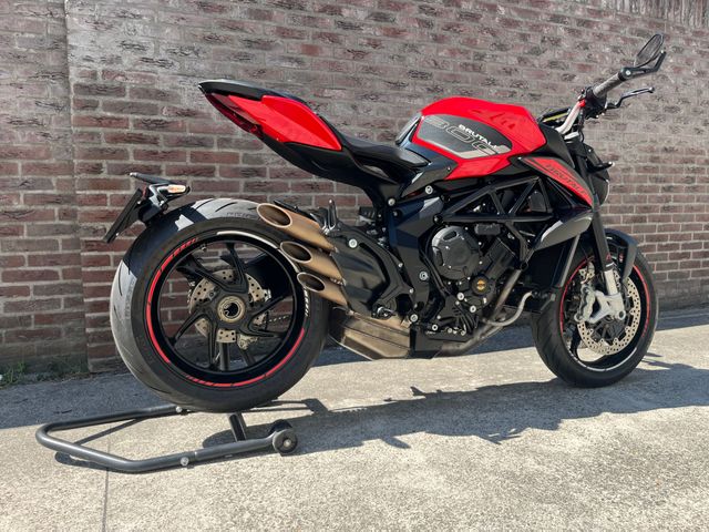 mv-agusta - brutale-800