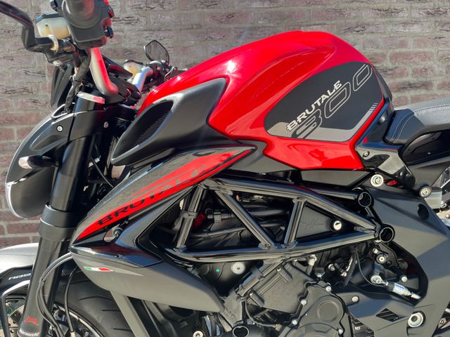 mv-agusta - brutale-800