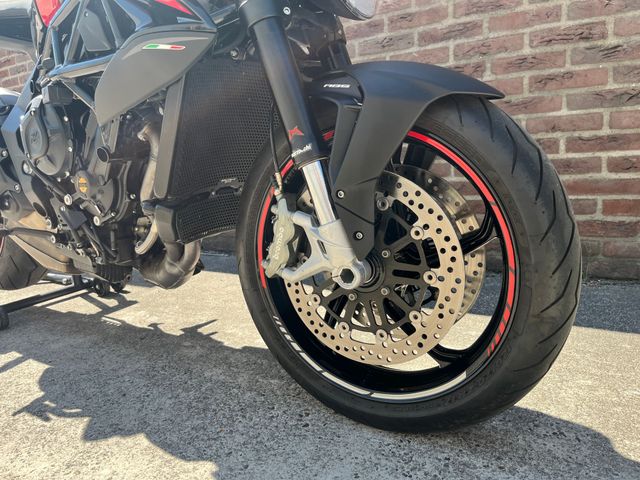 mv-agusta - brutale-800