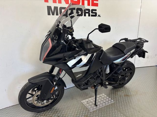 ktm - 1290-super-adventure-s