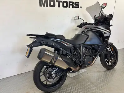 KTM 1290 SUPER ADVENTURE S – foto 3