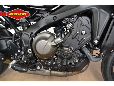 YAMAHA XSR 900 – foto 2