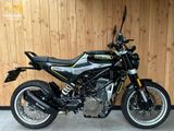 HUSQVARNA SVARTPILEN 401