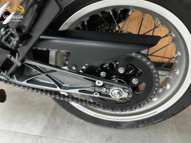 husqvarna - svartpilen-401