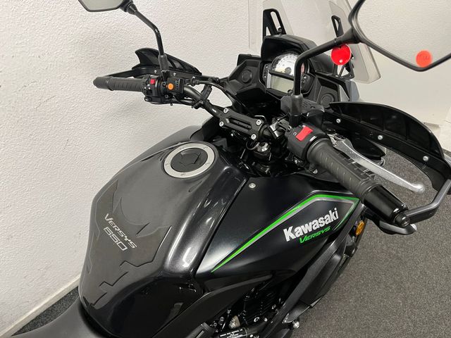 kawasaki - versys-650-abs