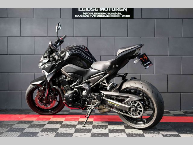 kawasaki - z900