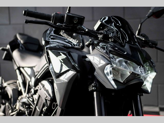 kawasaki - z900